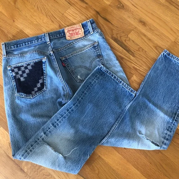 Vintage Levi 501 Jeans - Picture 2 of 11